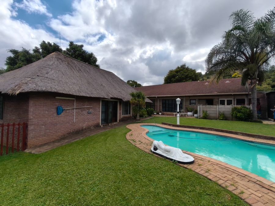 7 Bedroom Property for Sale in Safari Gardens North West